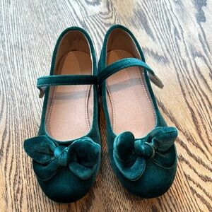 Green Velvet Kids Shoes with Bow